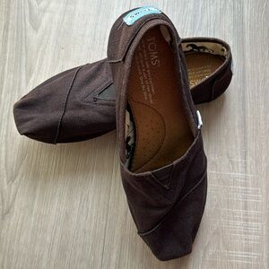 Toms shoes